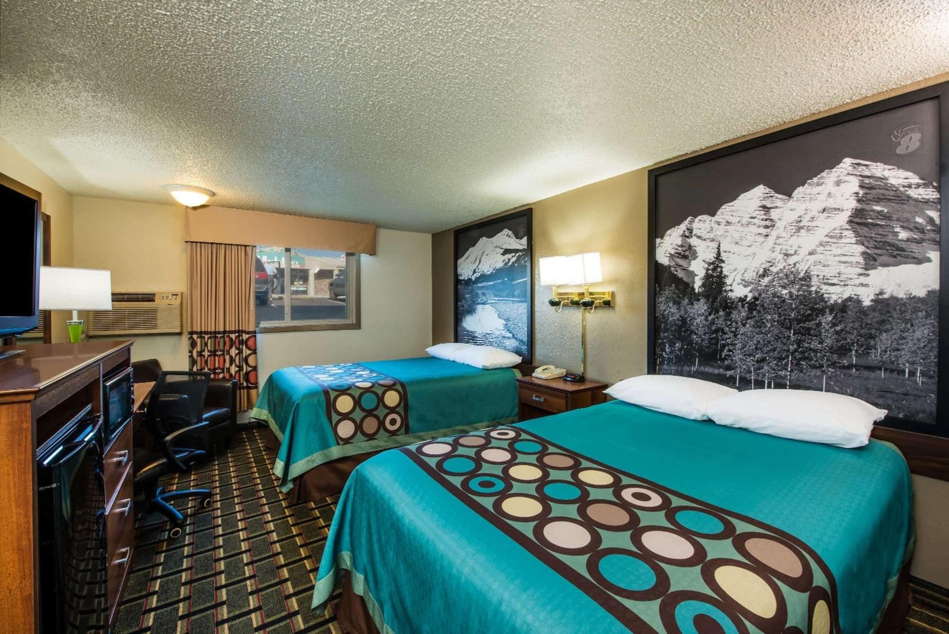 Super 8 by Wyndham Pueblo gallery photo in Pueblo, CO — image 15