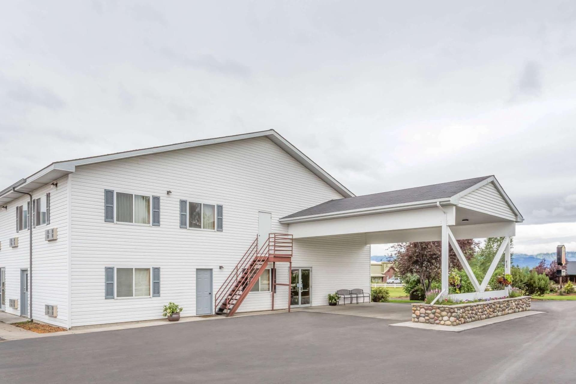 Super 8 by Wyndham Driggs featured exterior or lobby in Driggs, ID — similar hotel