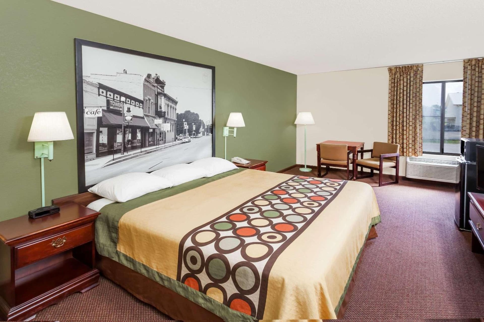 Super 8 by Wyndham Lincoln property views in Lincoln, IL — gallery photo 3