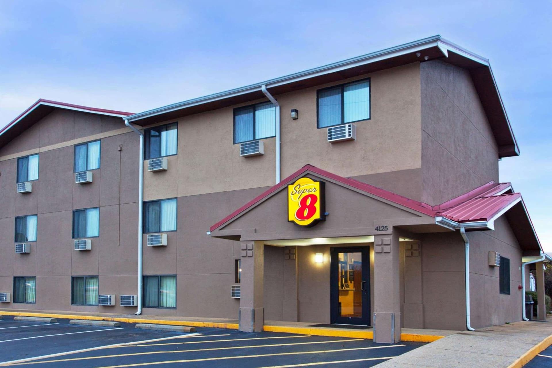 Super 8 by Wyndham Tuscaloosa gallery photo in Tuscaloosa, AL — image 33
