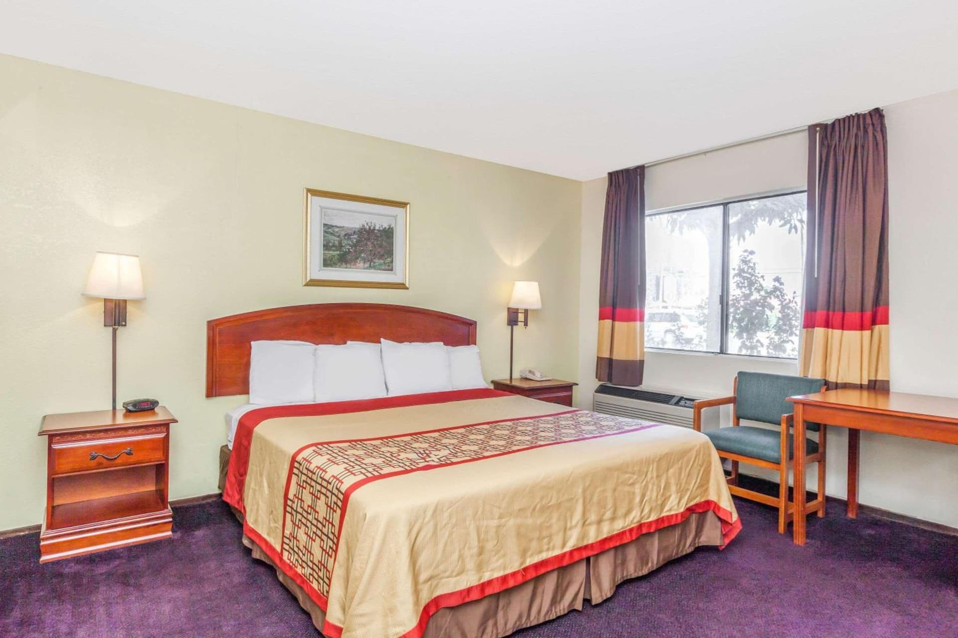Super 8 by Wyndham Bakersfield/Central interior in Bakersfield, CA — gallery photo 2