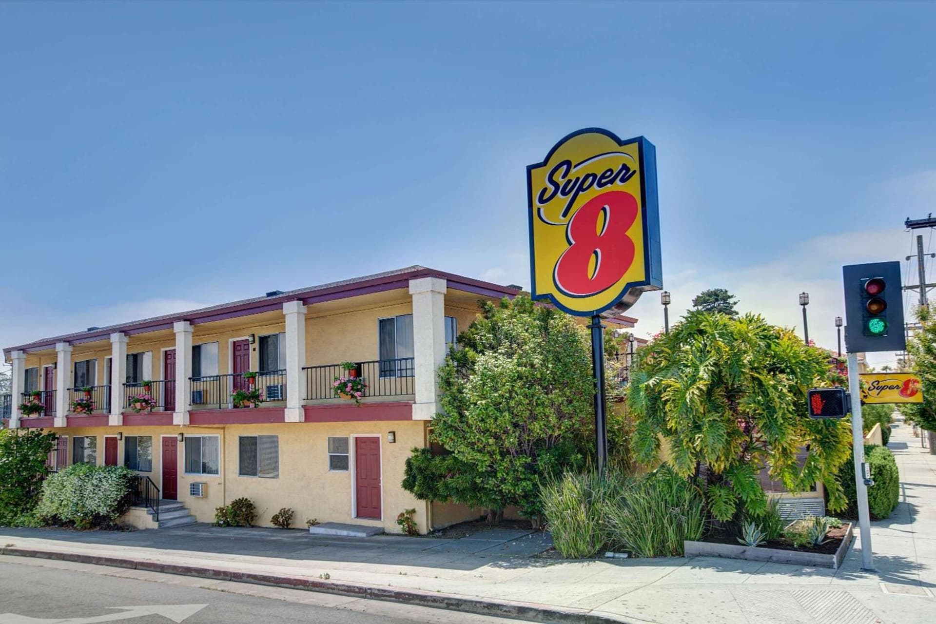 Super 8 by Wyndham Santa Cruz Beach exterior or lobby in Santa Cruz, CA — main listing photo