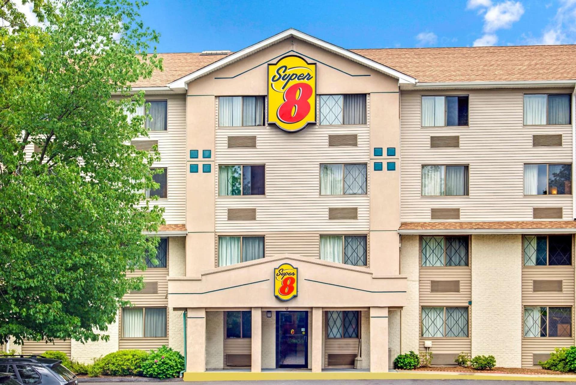 Super 8 by Wyndham Stamford/New York City Area featured exterior or lobby in Stamford, CT — similar hotel