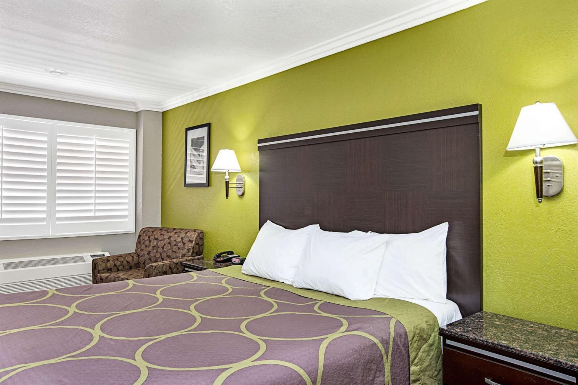 Super 8 by Wyndham Inglewood/LAX/LA Airport gallery photo in Inglewood, CA — image 42