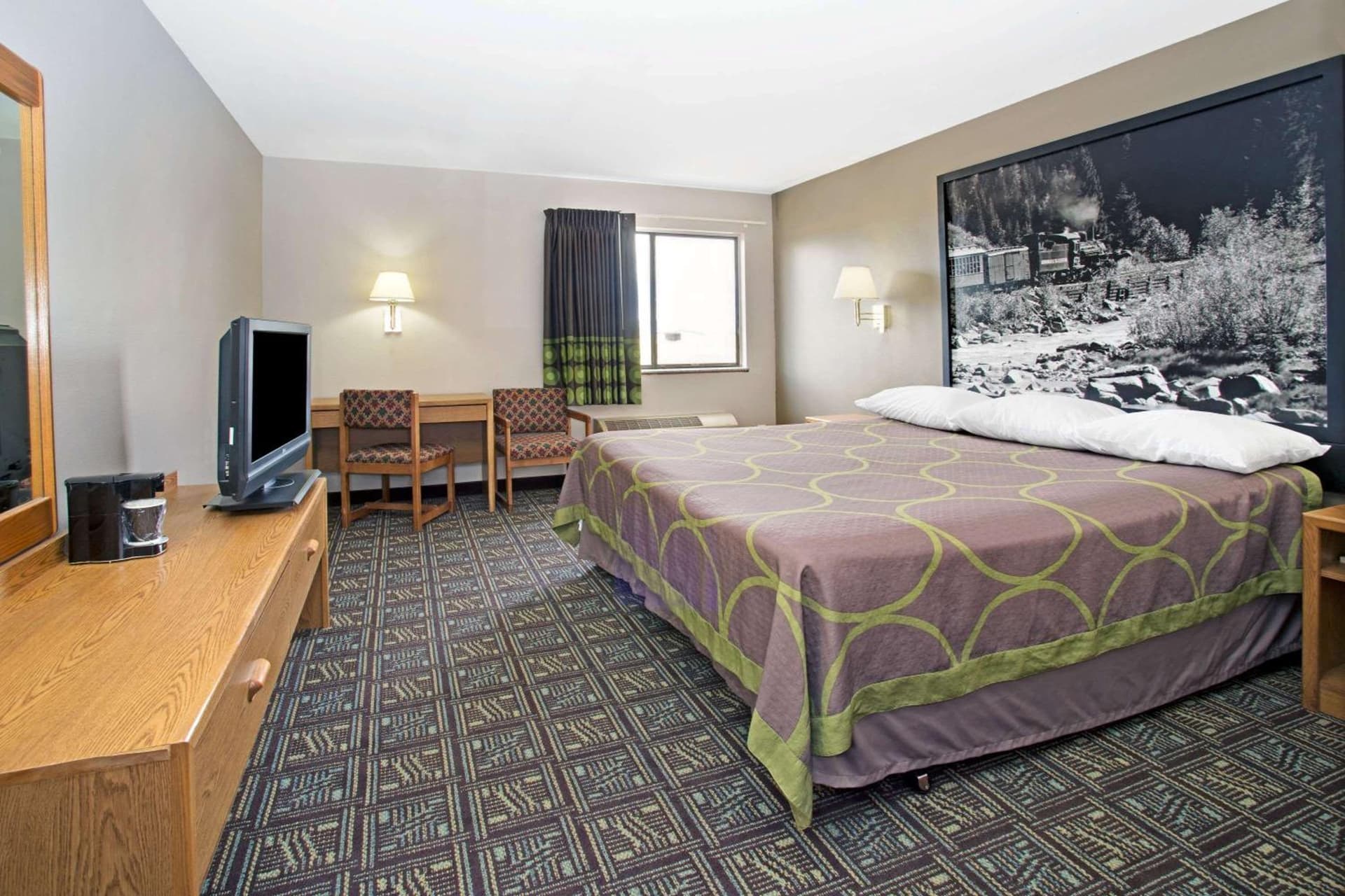 Super 8 by Wyndham Fort Collins gallery photo in Fort Collins, CO — image 15