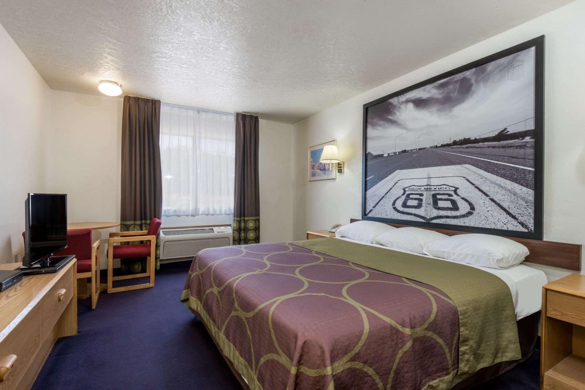 Super 8 by Wyndham Bernalillo gallery photo in Bernalillo, NM — image 15
