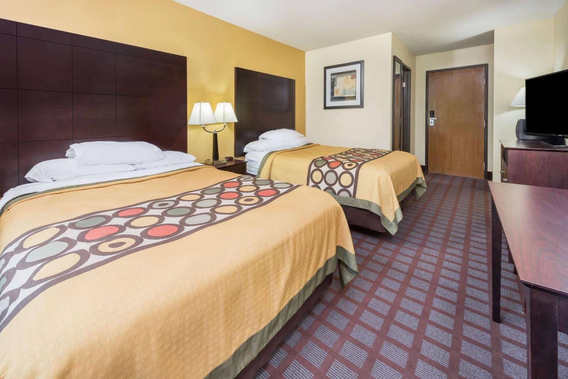 Super 8 by Wyndham Bloomington University Area gallery photo in Bloomington, IN — image 9