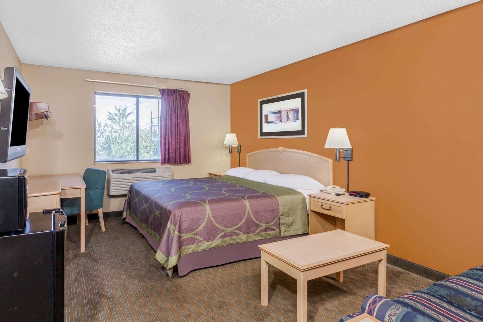 Super 8 by Wyndham Charlotte/Amusement Park Area property views in Charlotte, NC — gallery photo 3