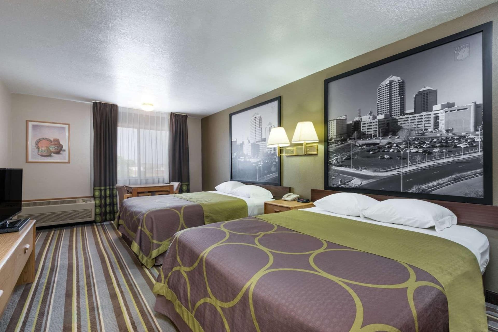 Super 8 by Wyndham Bernalillo gallery photo in Bernalillo, NM — image 22