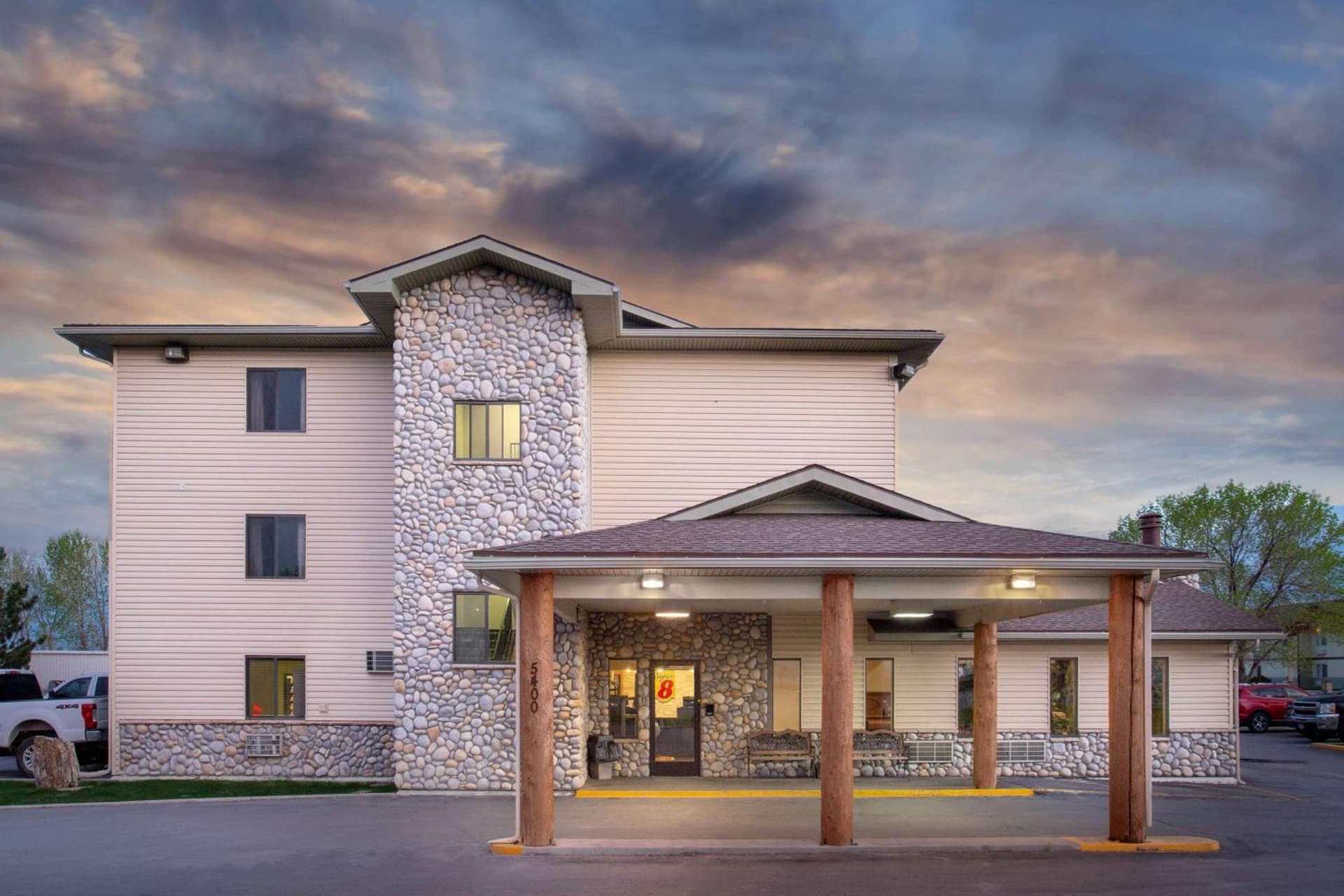 Super 8 by Wyndham Billings gallery photo in Billings, MT — image 32