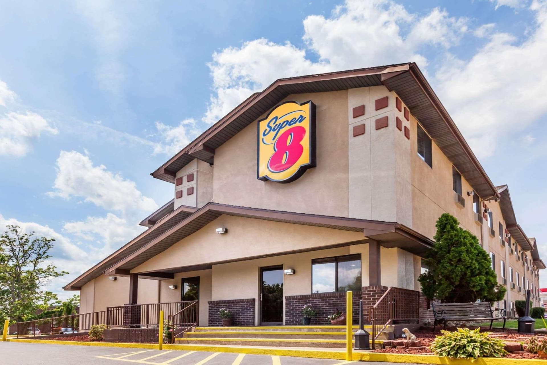 Super 8 by Wyndham Dunbar/Charleston Area featured exterior or lobby in Charleston, WV — similar hotel