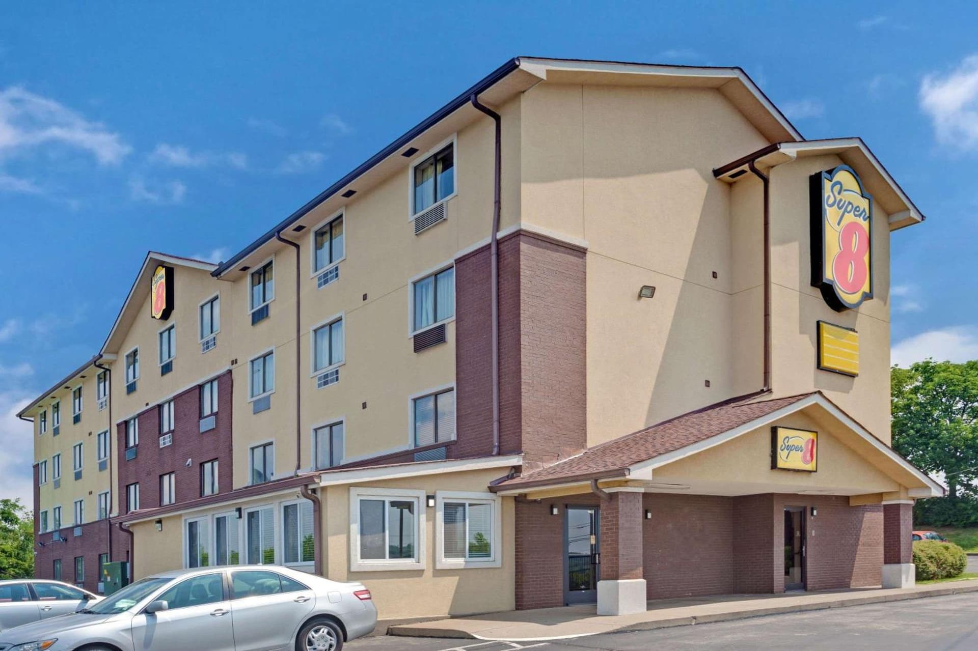 Super 8 by Wyndham Nashville/ Dntn/ Opryland Area featured exterior or lobby in Nashville, TN — similar hotel