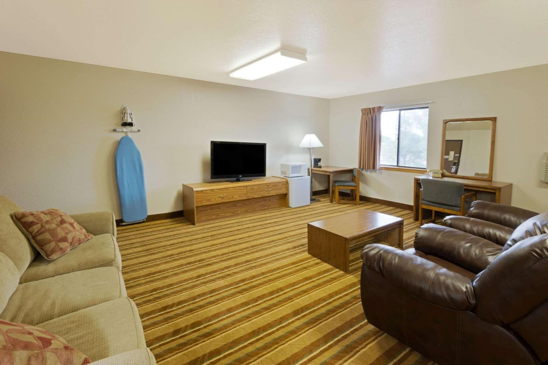 Super 8 by Wyndham Las Cruces/White Sands Area gallery photo in Las Cruces, NM — image 14