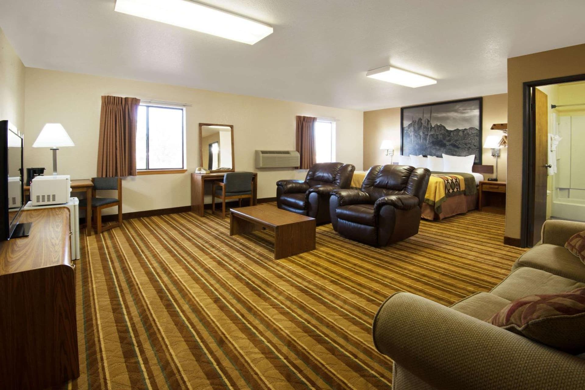 Super 8 by Wyndham Las Cruces/White Sands Area gallery photo in Las Cruces, NM — image 16