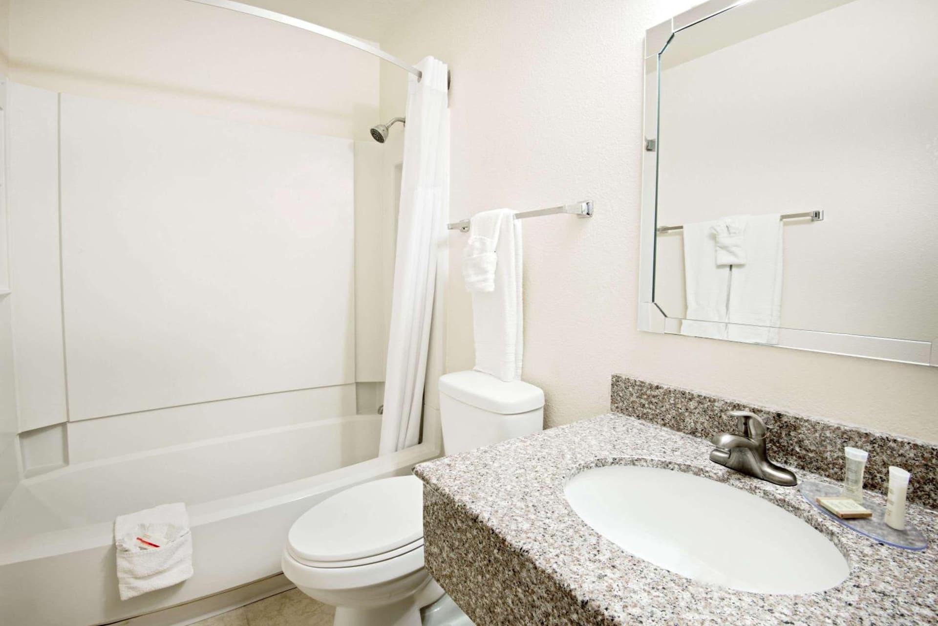 Super 8 by Wyndham Las Cruces/White Sands Area gallery photo in Las Cruces, NM — image 20