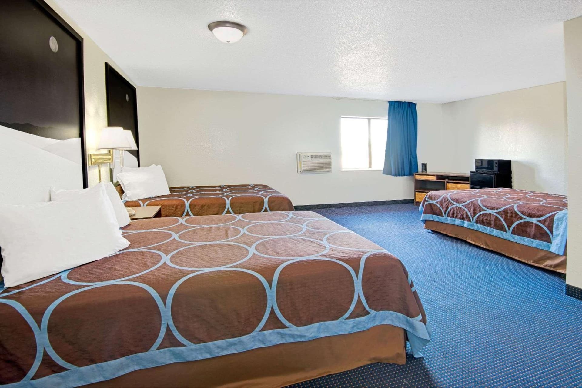 Super 8 by Wyndham Las Cruces University Area gallery photo in Las Cruces, NM — image 8
