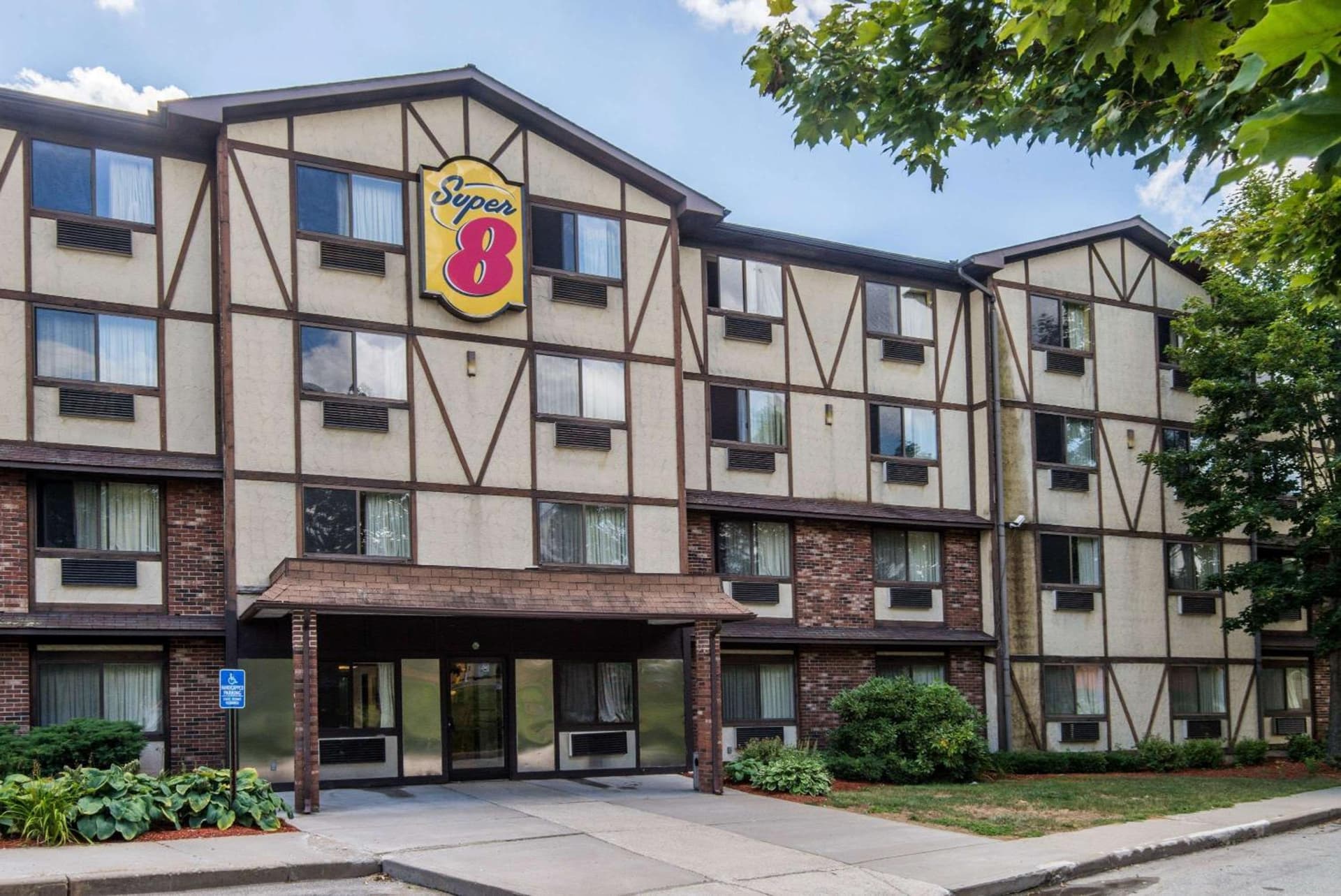 Super 8 by Wyndham Groton featured exterior or lobby in Groton, CT — similar hotel