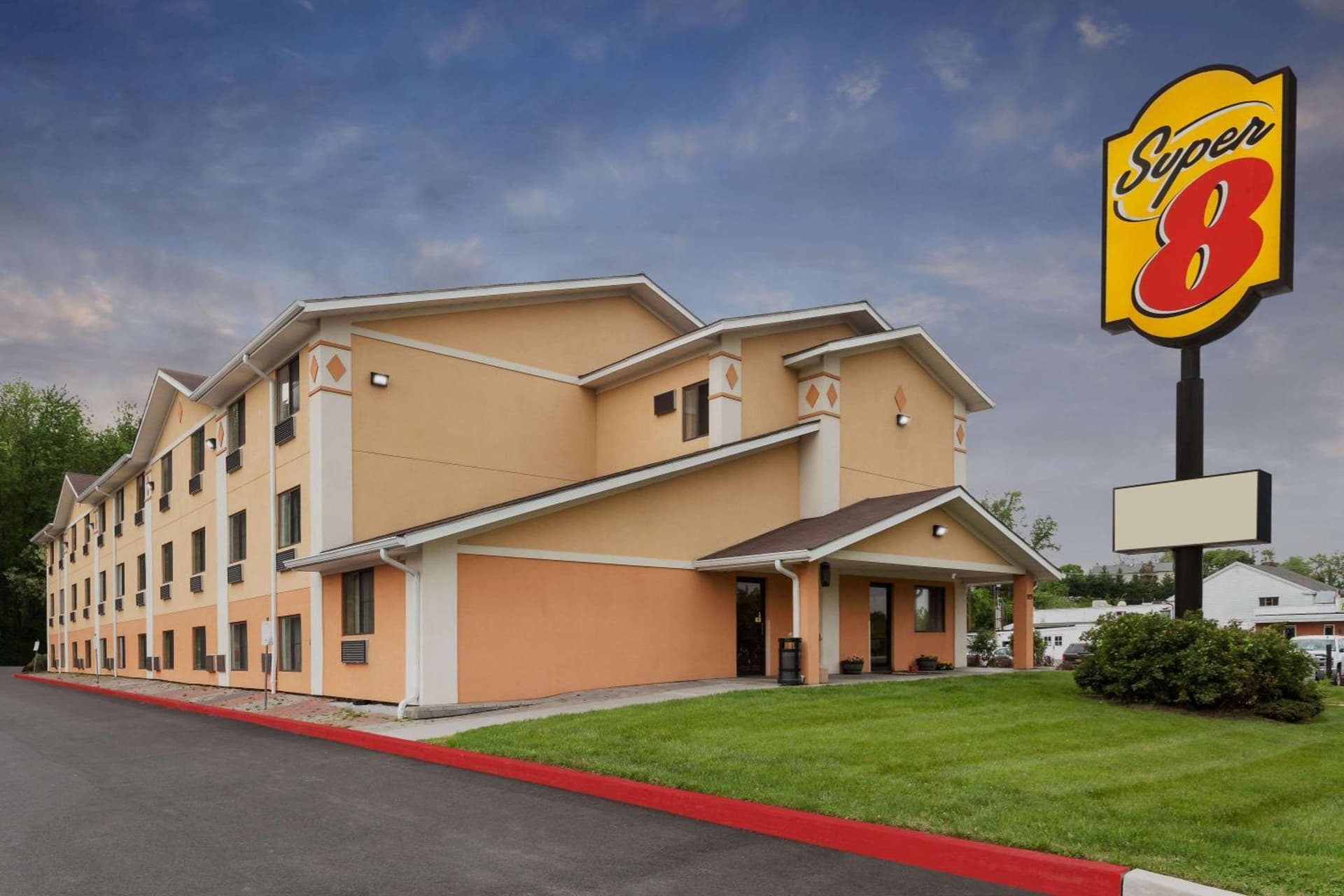 Super 8 by Wyndham Havre De Grace Aberdeen Area featured exterior or lobby in Havre de Grace, MD — similar hotel