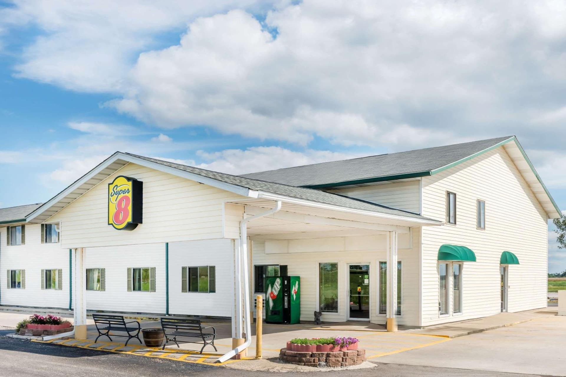 Super 8 by Wyndham Okawville featured exterior or lobby in Okawville, IL — similar hotel