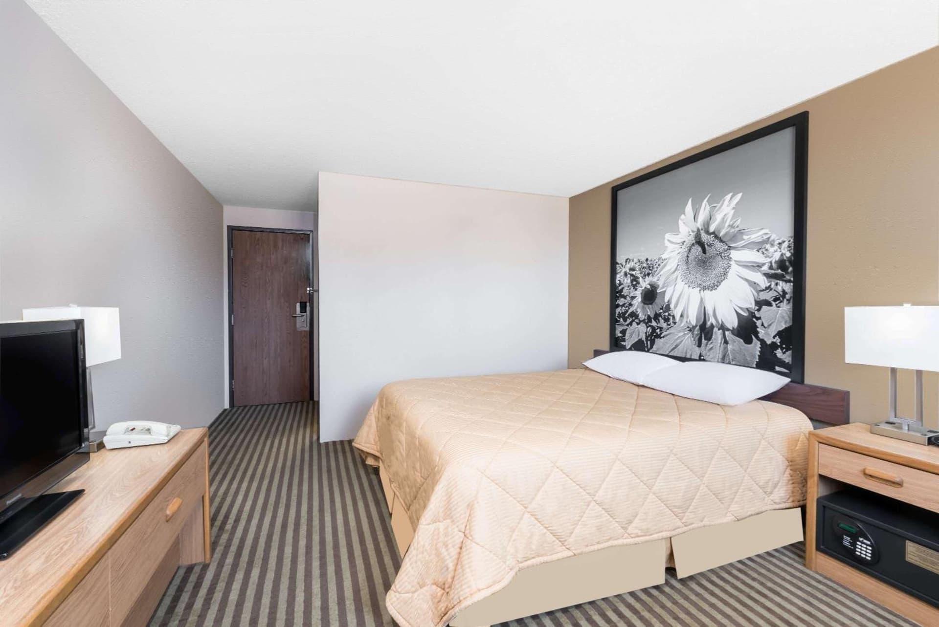 Super 8 by Wyndham Bowman interior in Bowman, ND — gallery photo 2