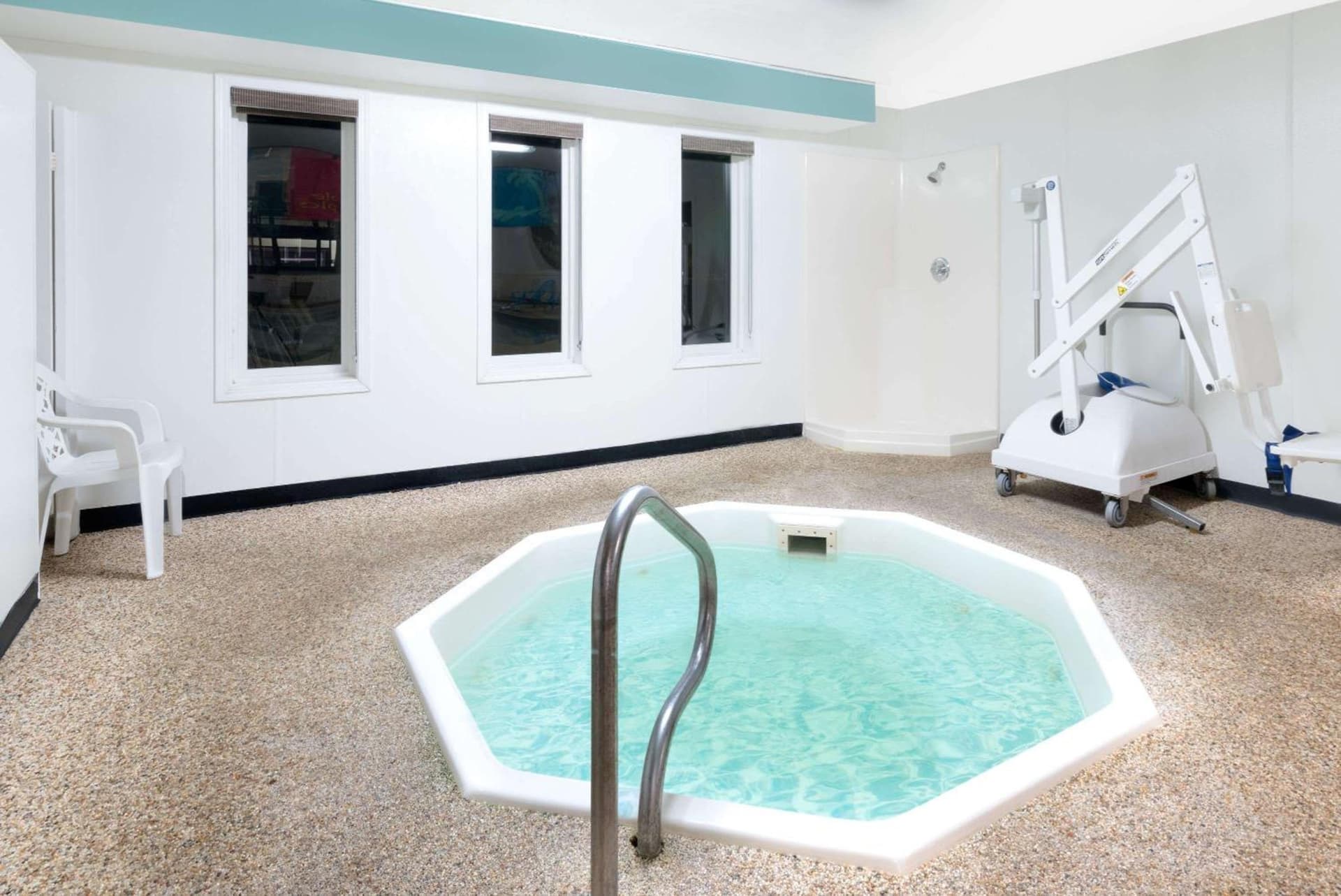 Super 8 by Wyndham Huron property views in Huron, SD — gallery photo 3
