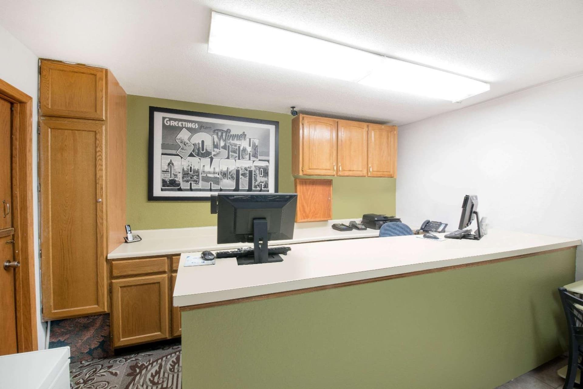 Super 8 by Wyndham Winner SD interior in Winner, SD — gallery photo 2