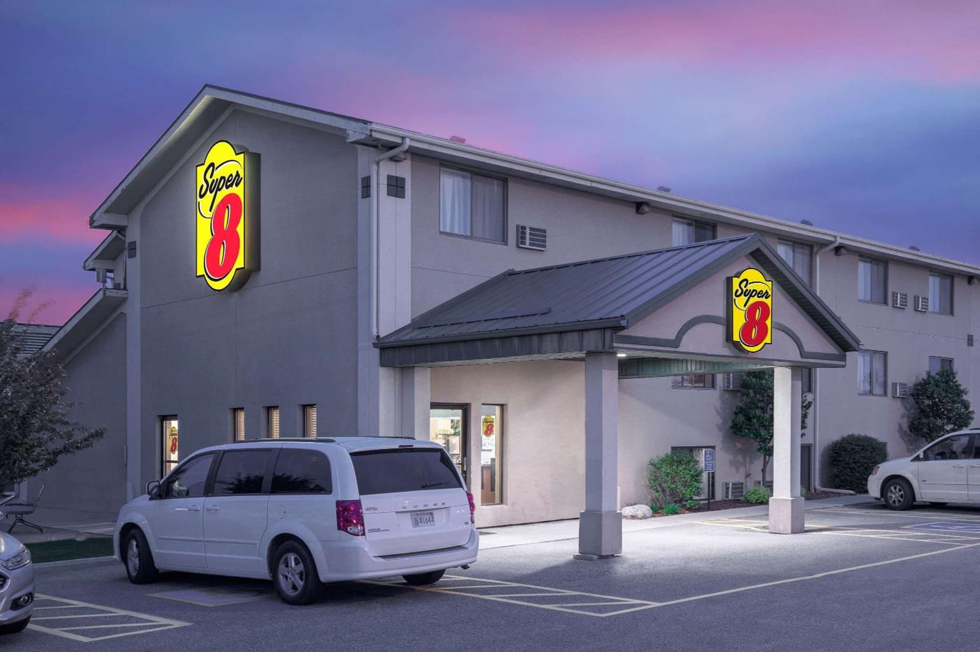 Super 8 by Wyndham Willmar featured exterior or lobby in Willmar, MN — similar hotel