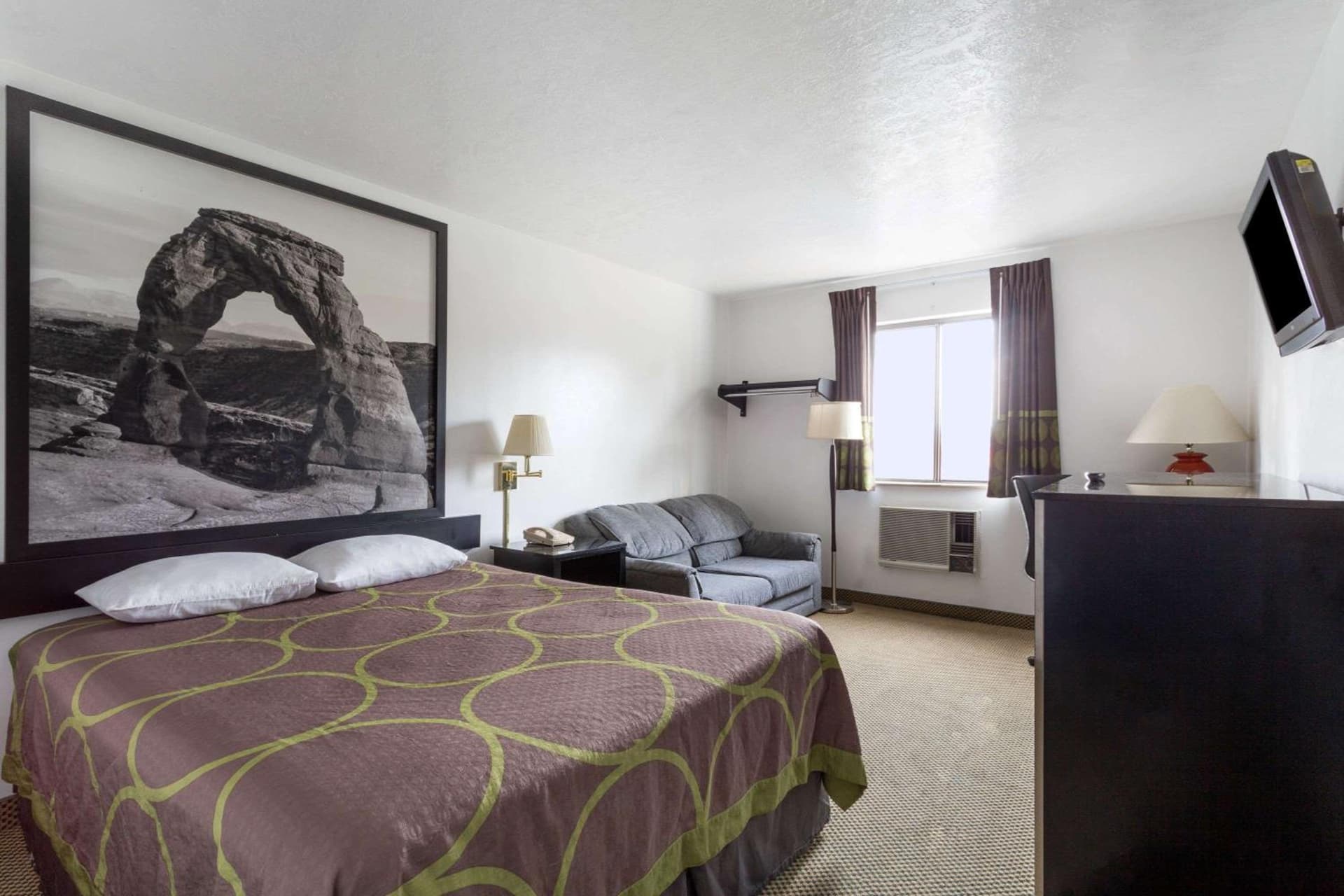 Super 8 by Wyndham Logan interior in Logan, UT — gallery photo 2