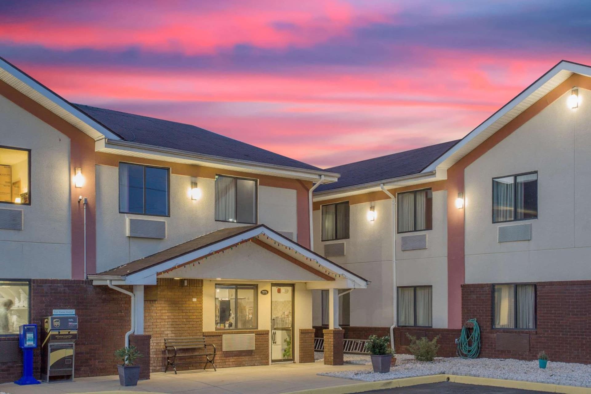Super 8 by Wyndham Appomattox VA featured exterior or lobby in Appomattox, VA — similar hotel