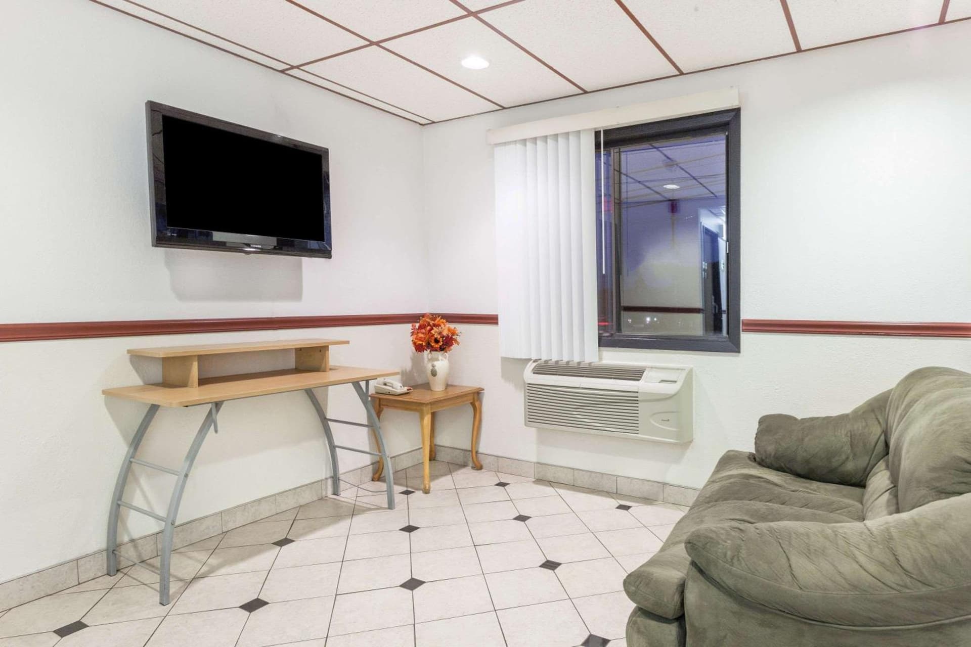 Super 8 by Wyndham Winchester VA property views in Winchester, VA — gallery photo 3
