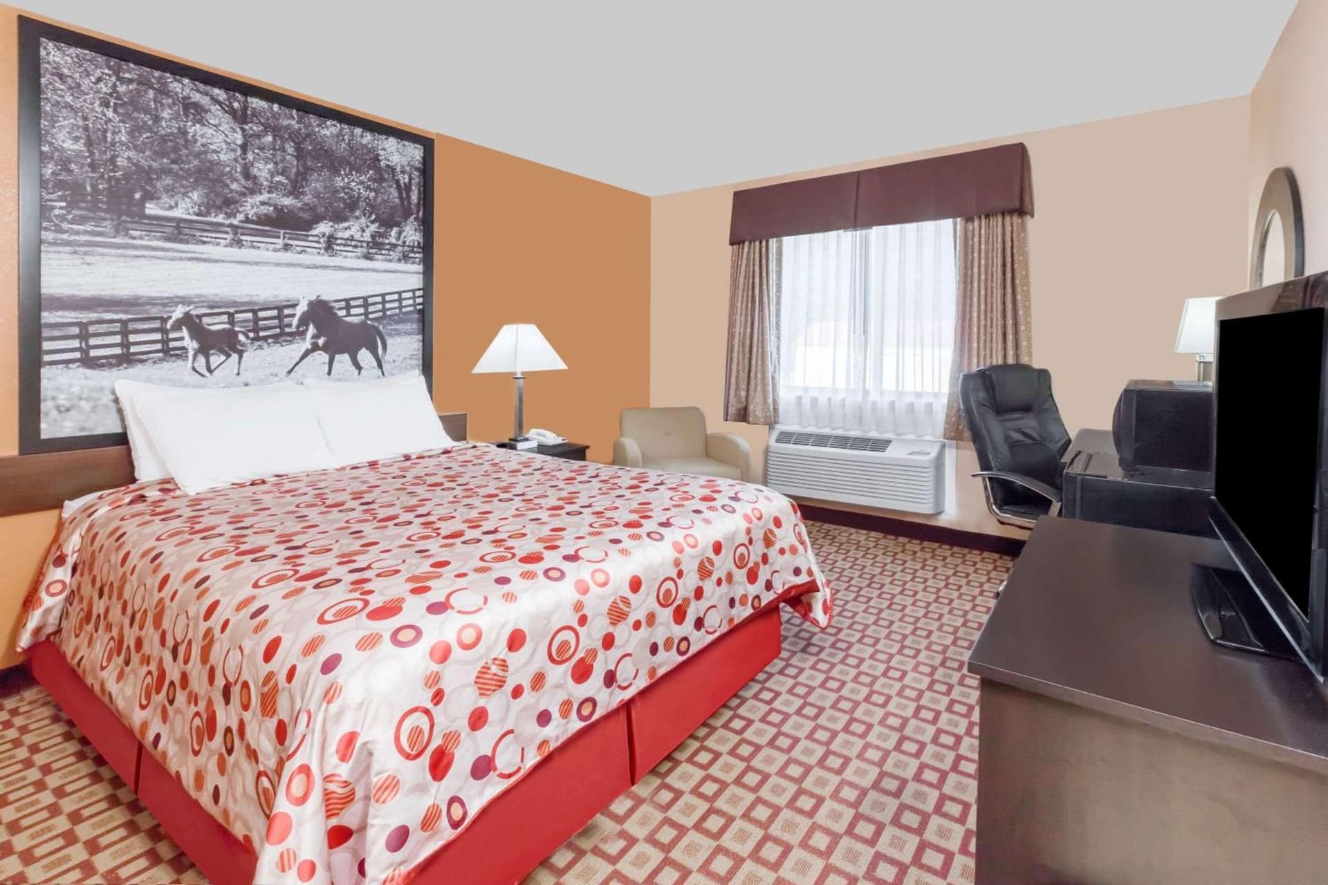 Super 8 South by Wyndham gallery photo in Bowling Green, KY — image 26