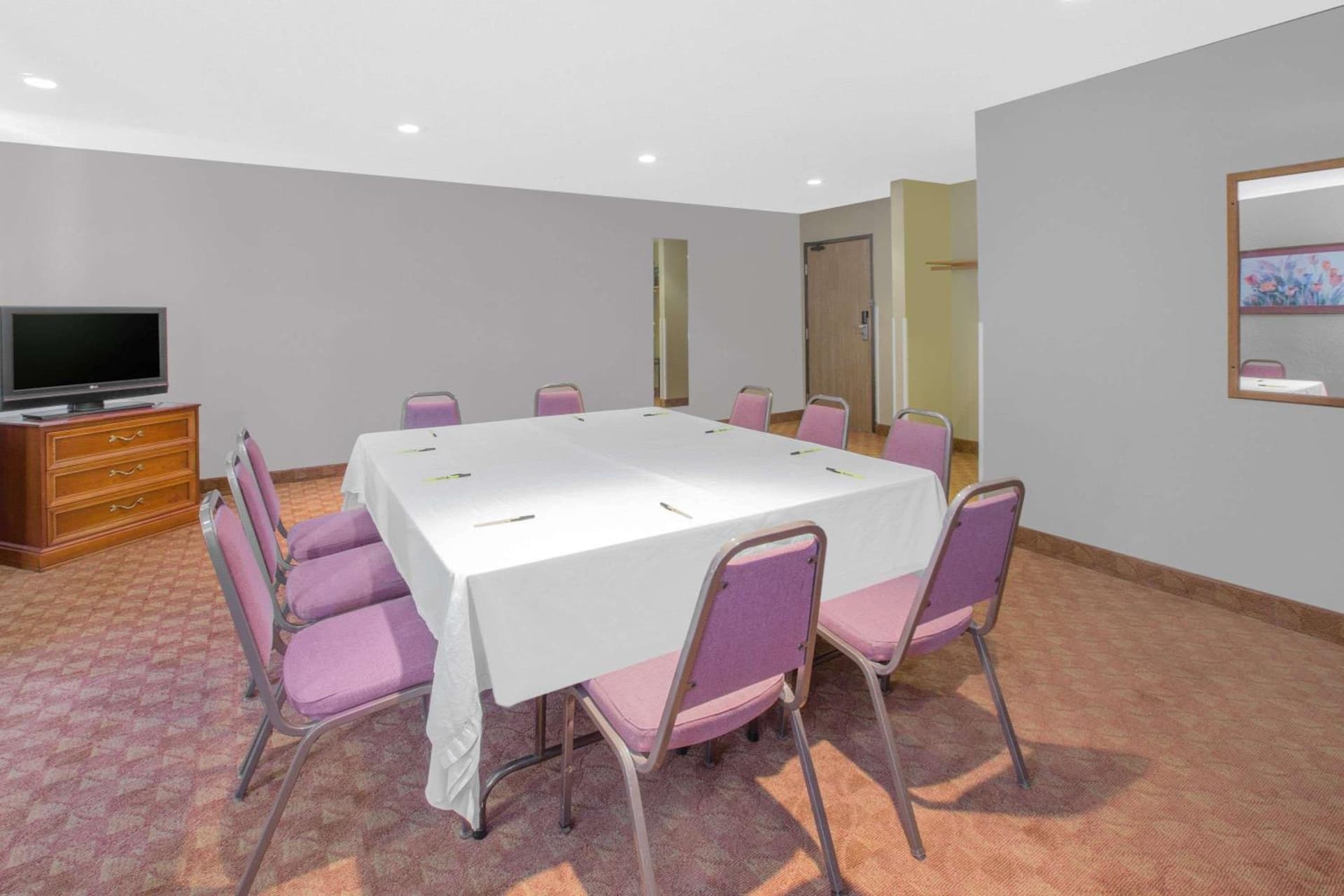 Quality Inn & Suites Howe - Sturgis gallery photo in Howe, IN — image 15
