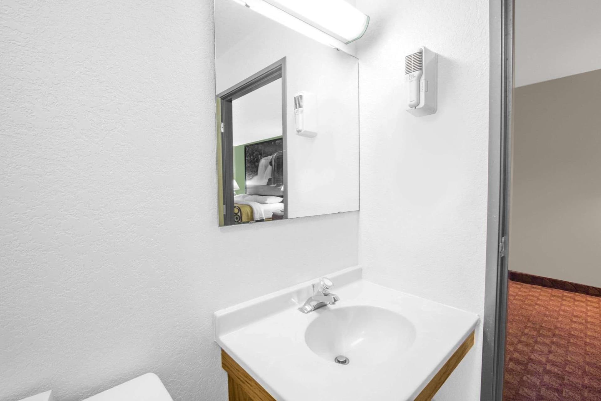 Quality Inn & Suites Howe - Sturgis gallery photo in Howe, IN — image 6