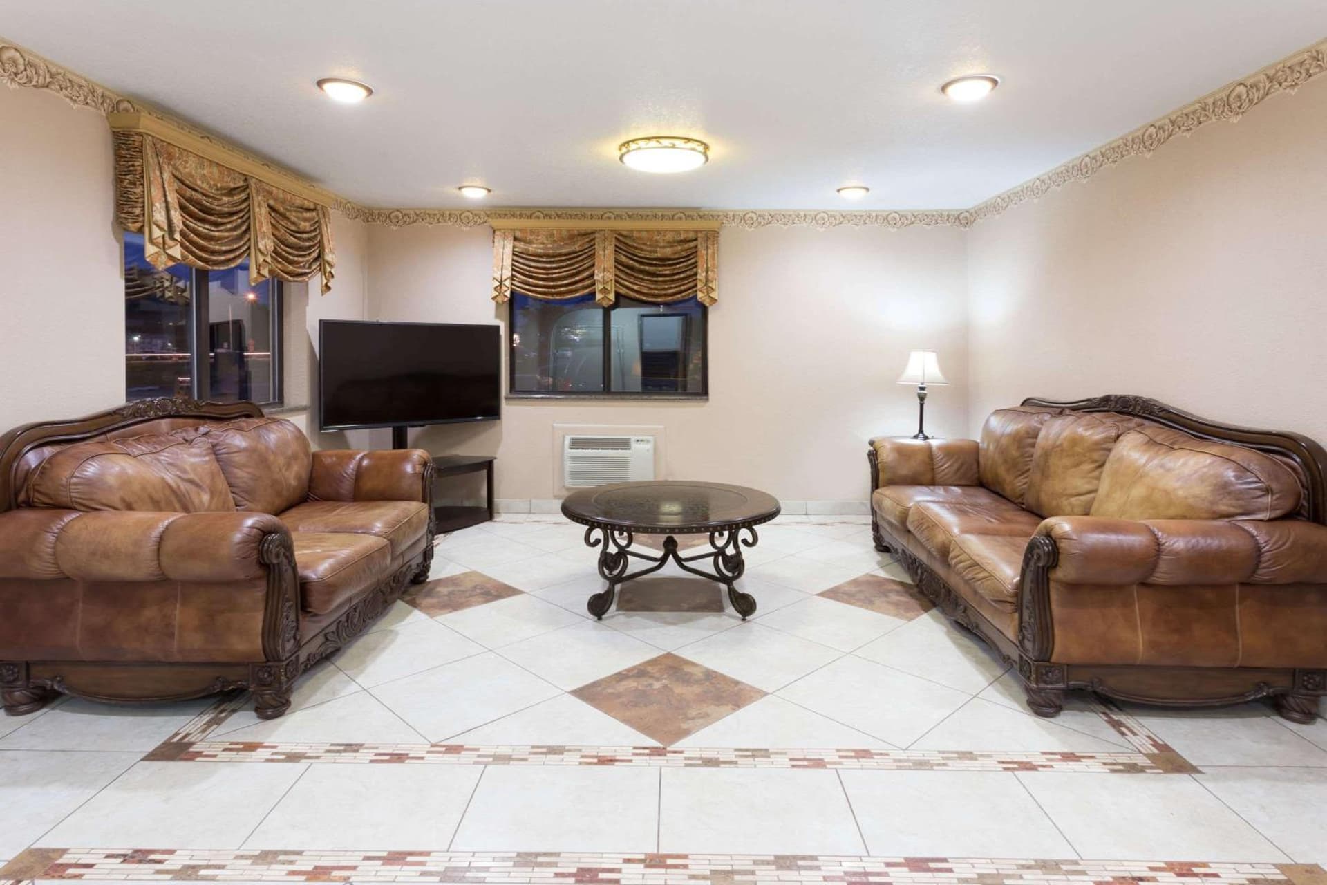 Super 8 by Wyndham Rock Falls Sterling Area property views in Rock Falls, IL — gallery photo 3