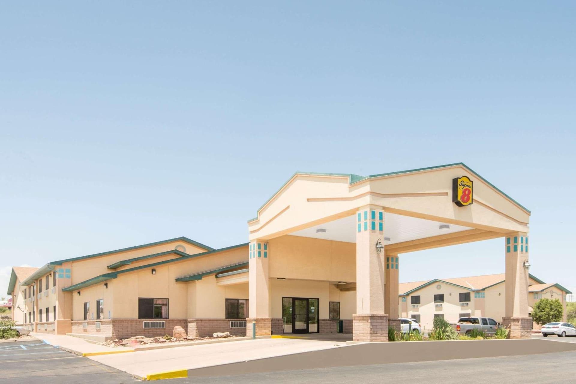 Super 8 by Wyndham Santa Rosa — hotel in Santa Rosa, New Mexico