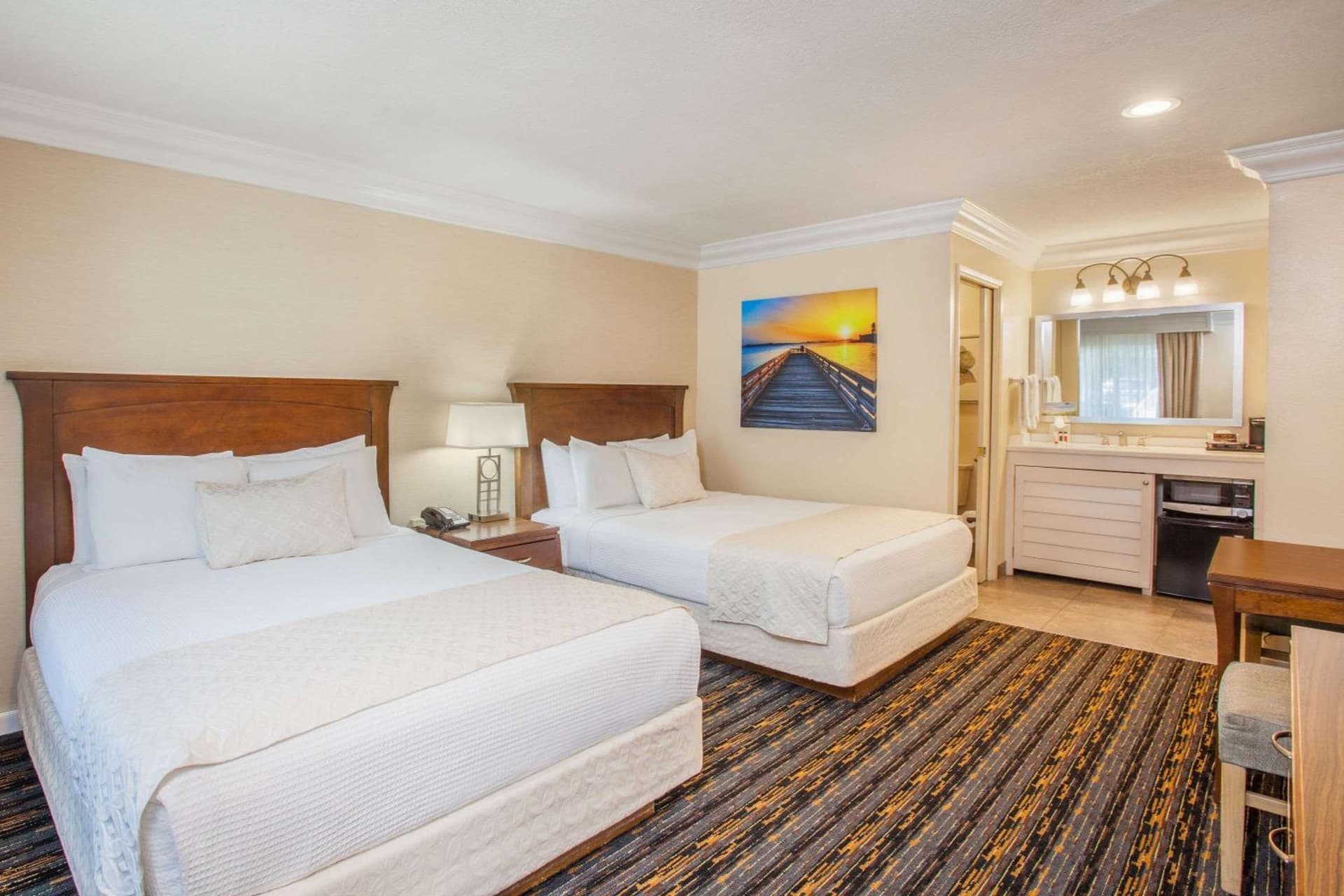 Days Inn by Wyndham San Diego Hotel Circle gallery photo in San Diego, CA — image 33