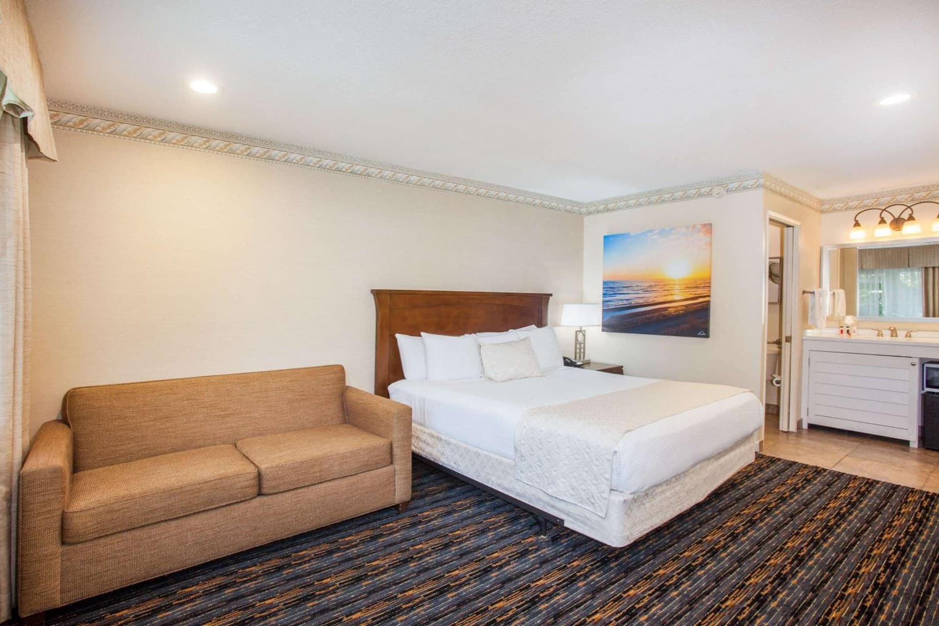 Days Inn by Wyndham San Diego Hotel Circle gallery photo in San Diego, CA — image 76