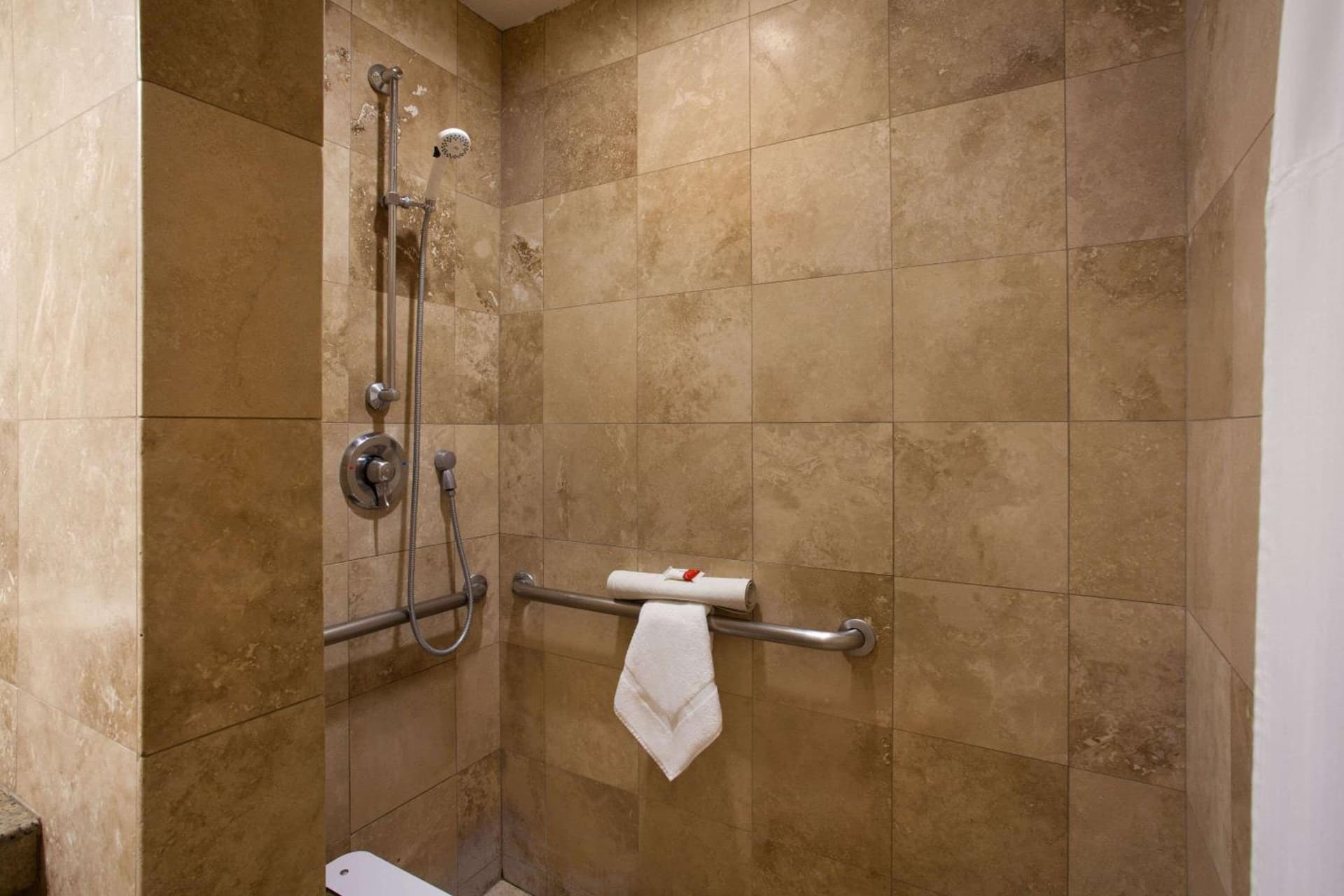 Days Inn by Wyndham San Diego Hotel Circle gallery photo in San Diego, CA — image 18