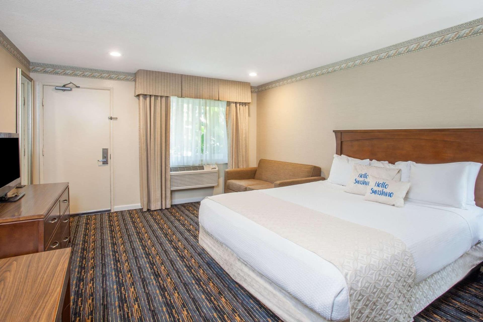 Days Inn by Wyndham San Diego Hotel Circle gallery photo in San Diego, CA — image 41