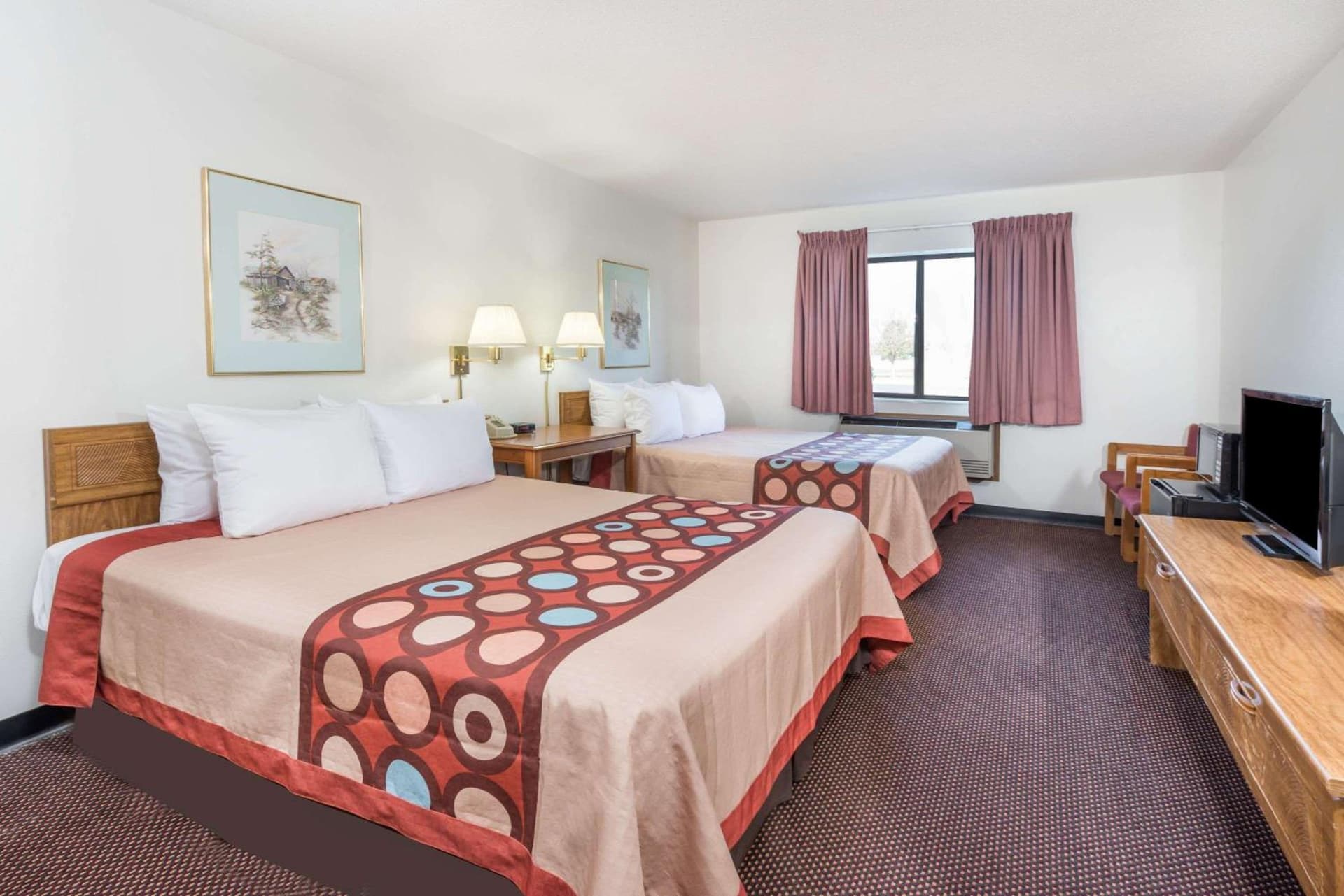 Super 8 by Wyndham Du Quoin property views in Du Quoin, IL — gallery photo 3