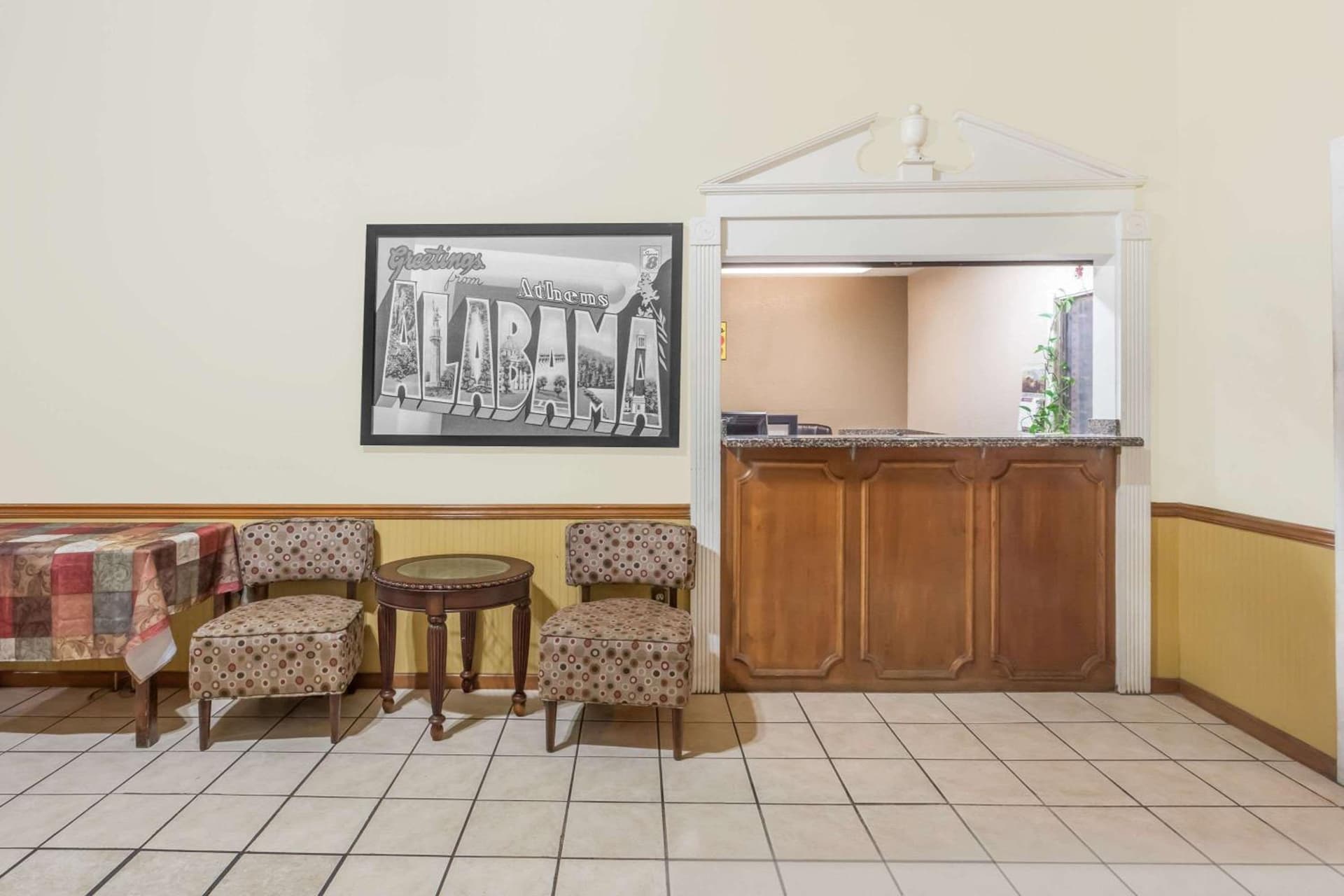 Super 8 by Wyndham Athens interior in Athens, AL — gallery photo 2