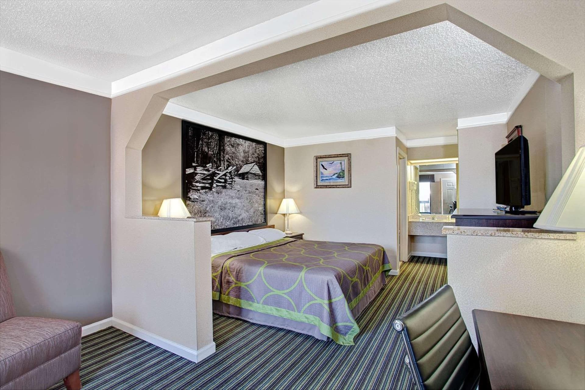 Super 8 by Wyndham Knoxville East gallery photo in Knoxville, TN — image 19