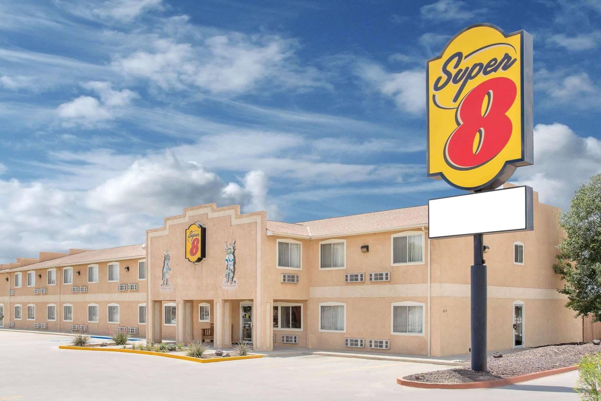Super 8 by Wyndham Bloomfield featured exterior or lobby in Bloomfield, NM — similar hotel