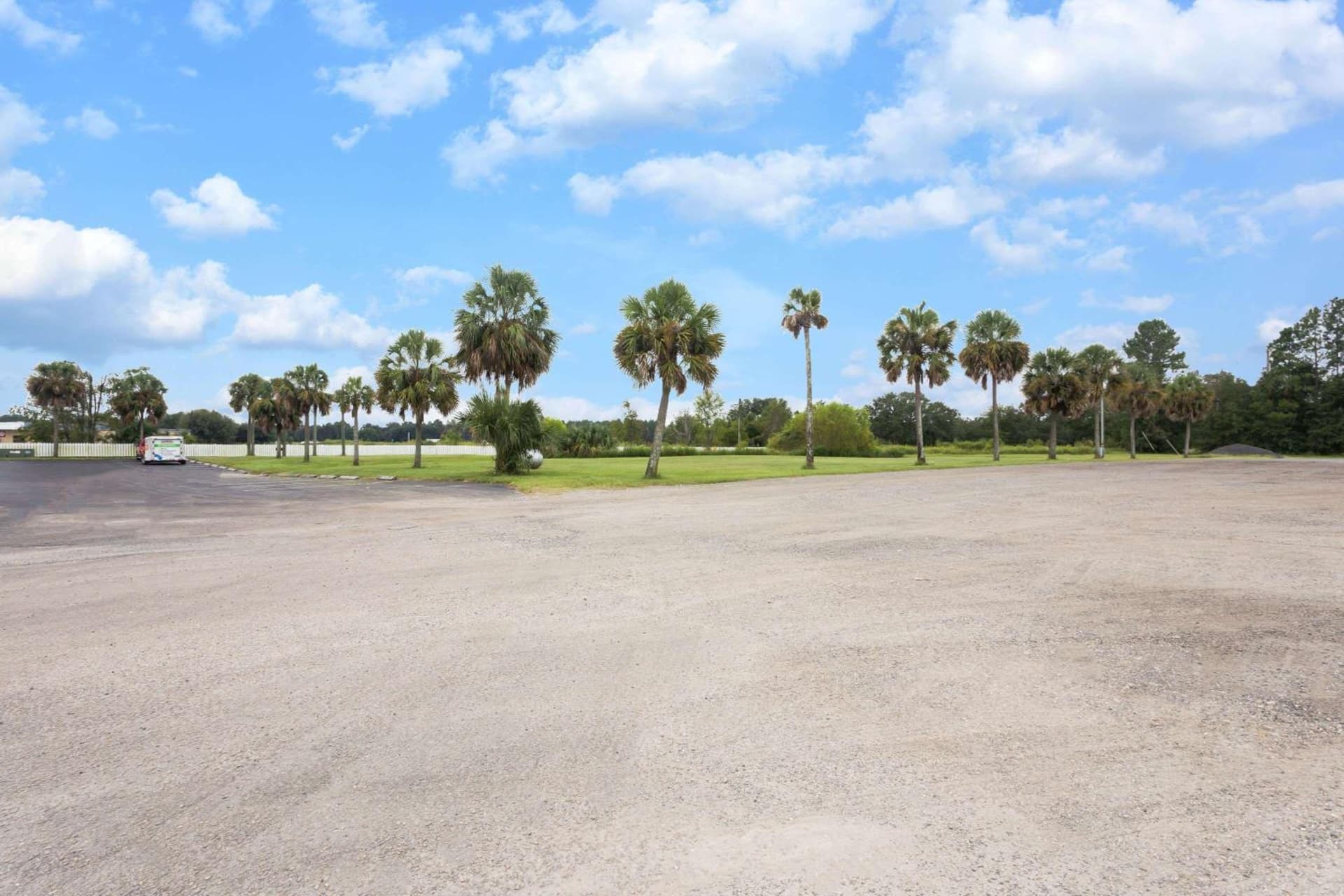 Super 8 by Wyndham Madison property views in Madison, FL — gallery photo 3
