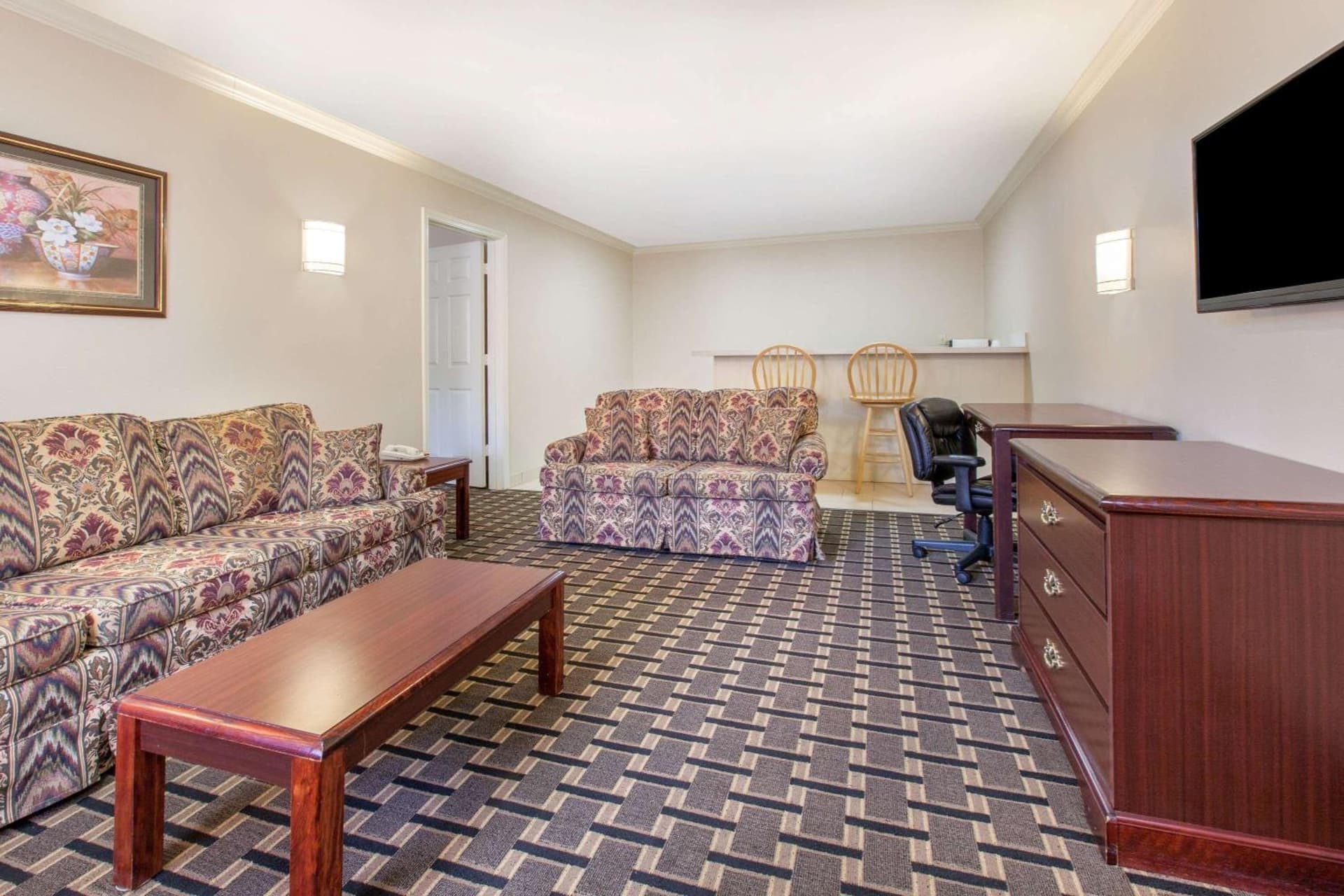 Super 8 by Wyndham Tyler TX gallery photo in Tyler, TX — image 17