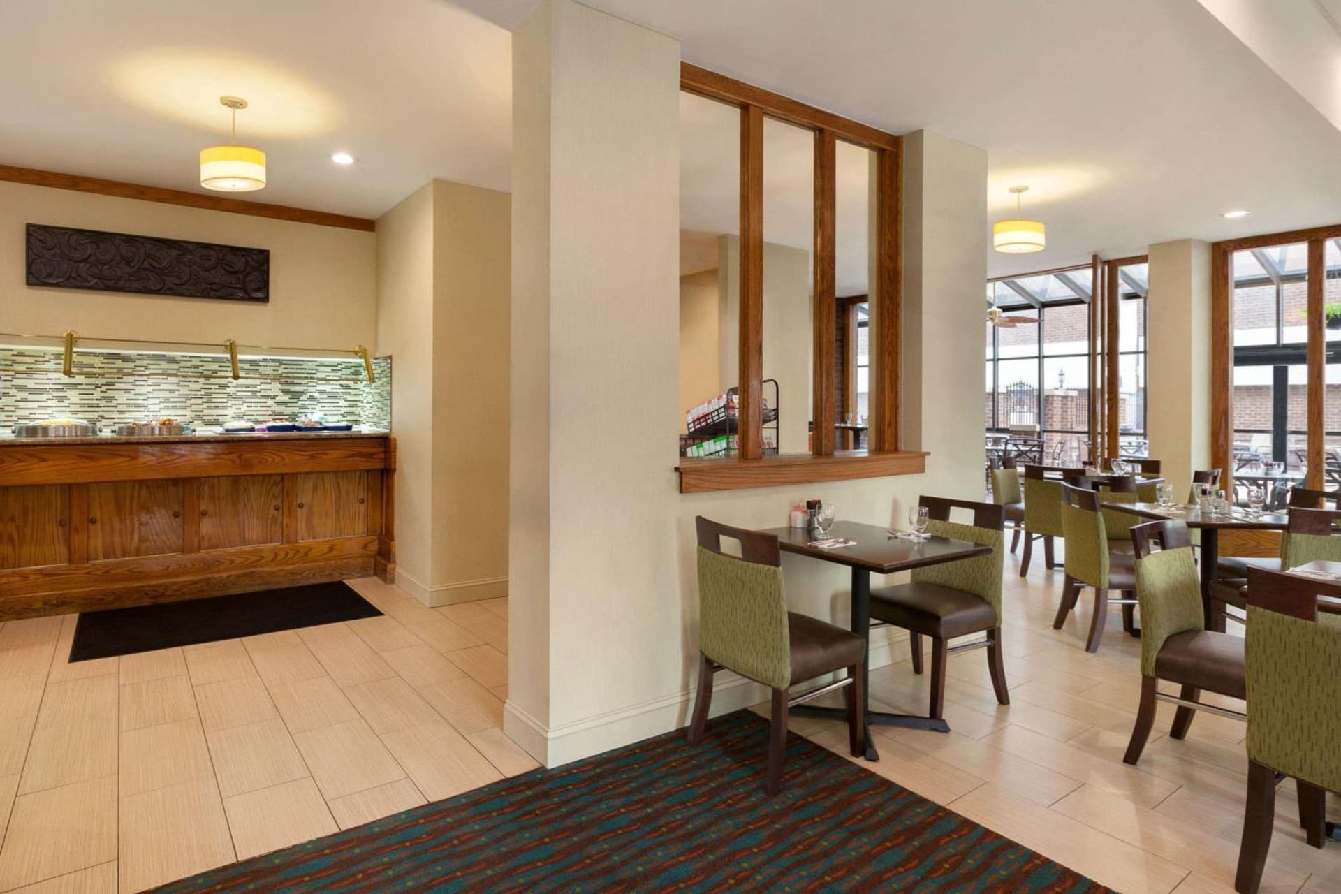 Days Inn by Wyndham Baltimore Inner Harbor gallery photo in Baltimore, MD — image 26