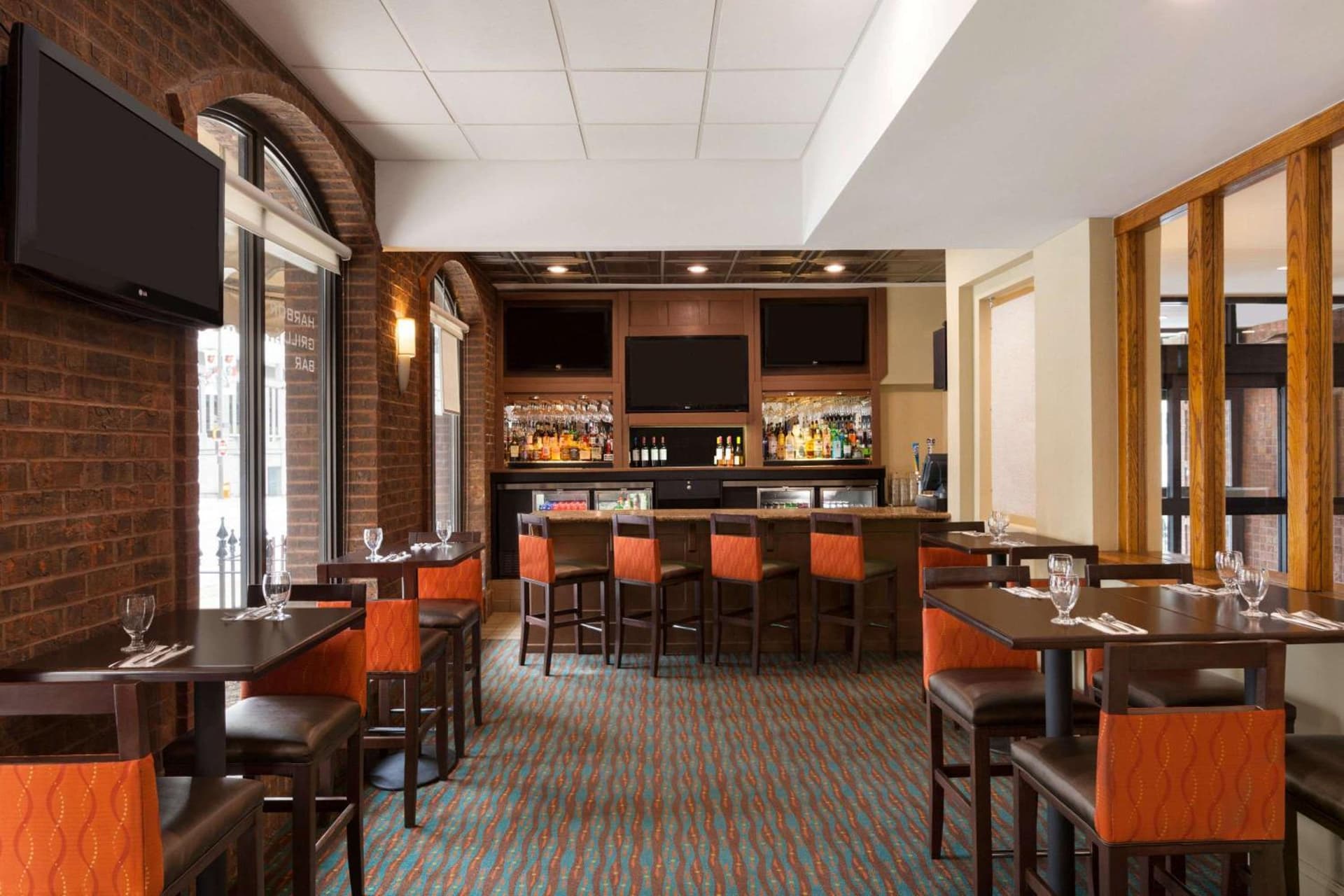 Days Inn by Wyndham Baltimore Inner Harbor gallery photo in Baltimore, MD — image 4