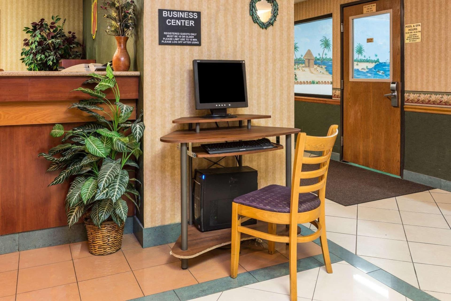 Super 8 by Wyndham Troy IL/St. Louis Area gallery photo in Troy, IL — image 7