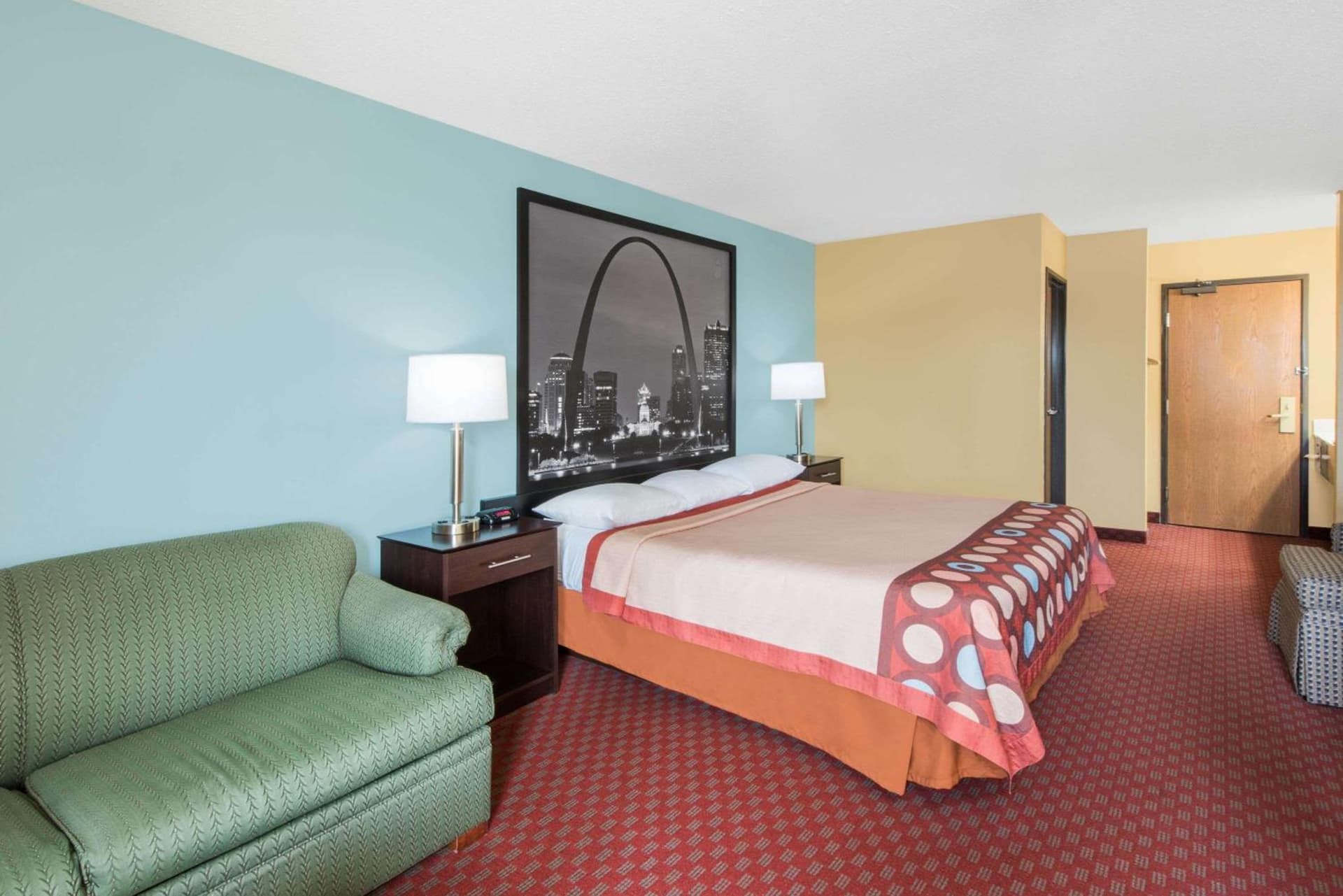 Super 8 by Wyndham Troy IL/St. Louis Area property views in Troy, IL — gallery photo 3