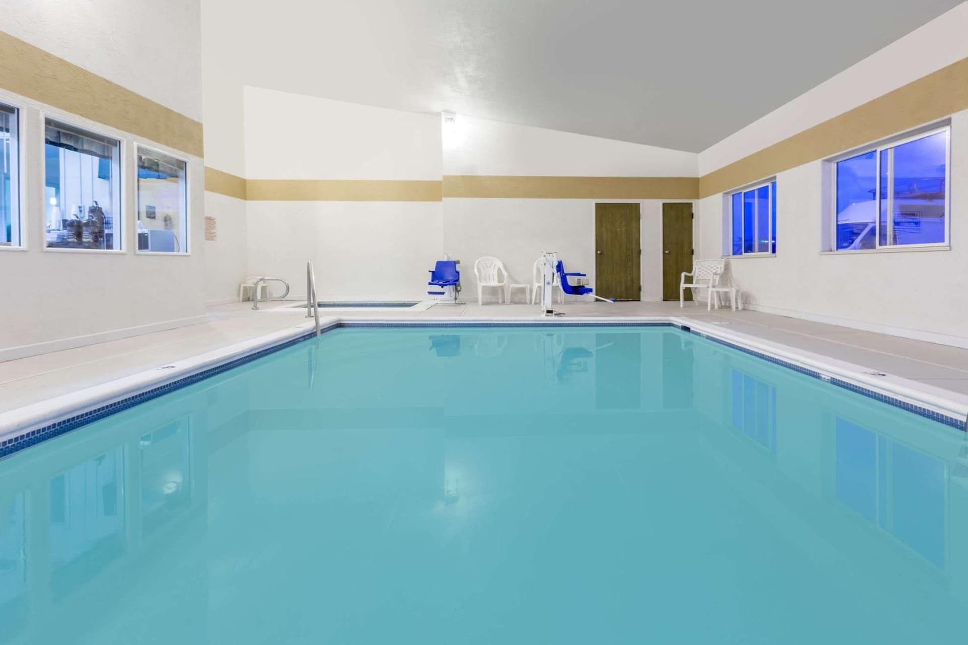 Super 8 by Wyndham Fruita property views in Fruita, CO — gallery photo 3